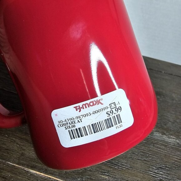 NWT Rae Dunn Artisan XOXO Valentine's Day Red Heart Topper Mug - Picture 5 of 9